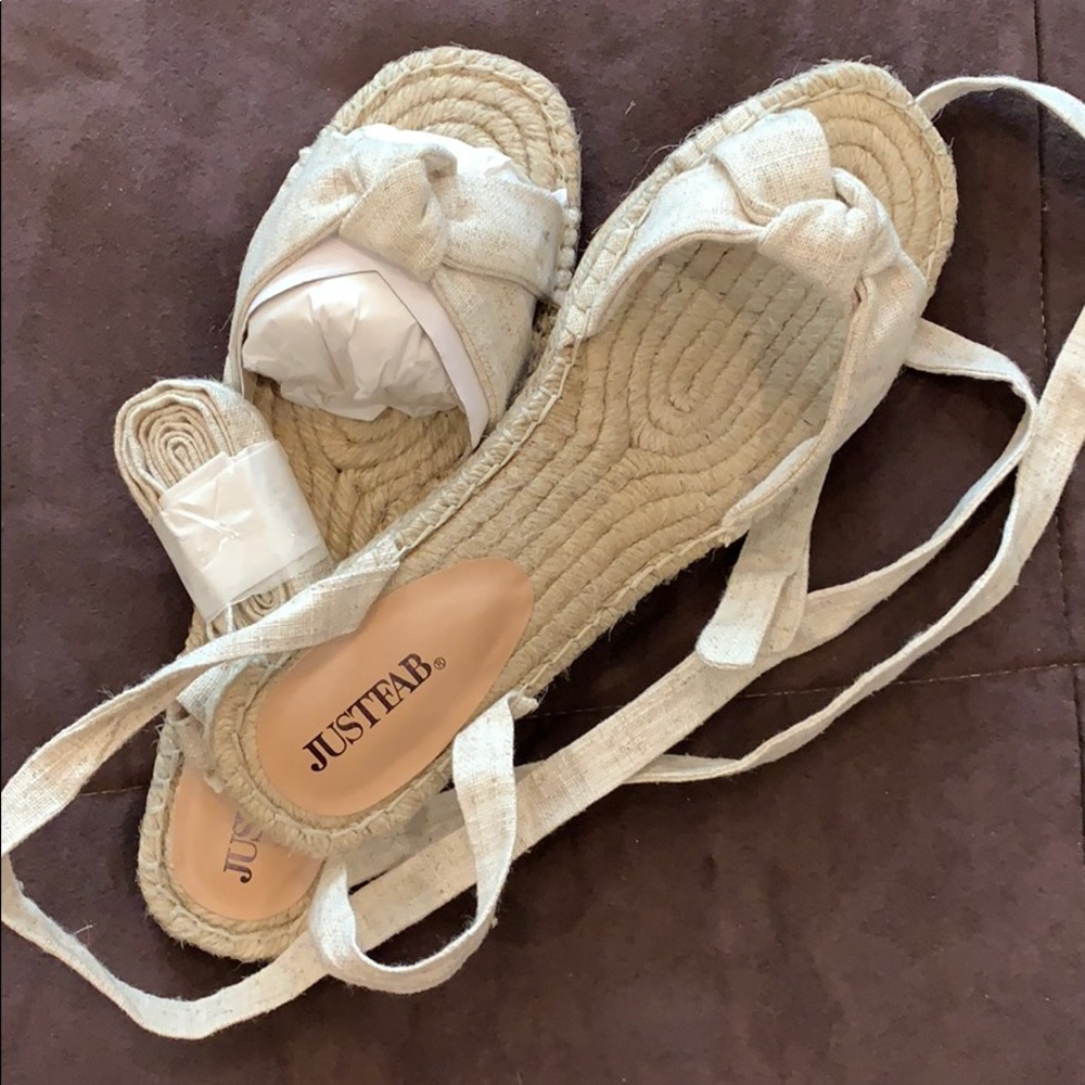 Sandals - Picture 4 of 5